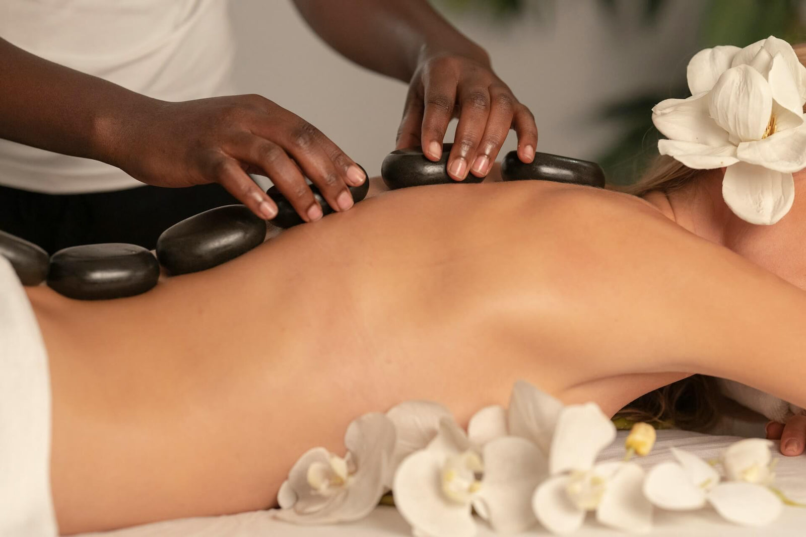 Best Massage Oils for Couples