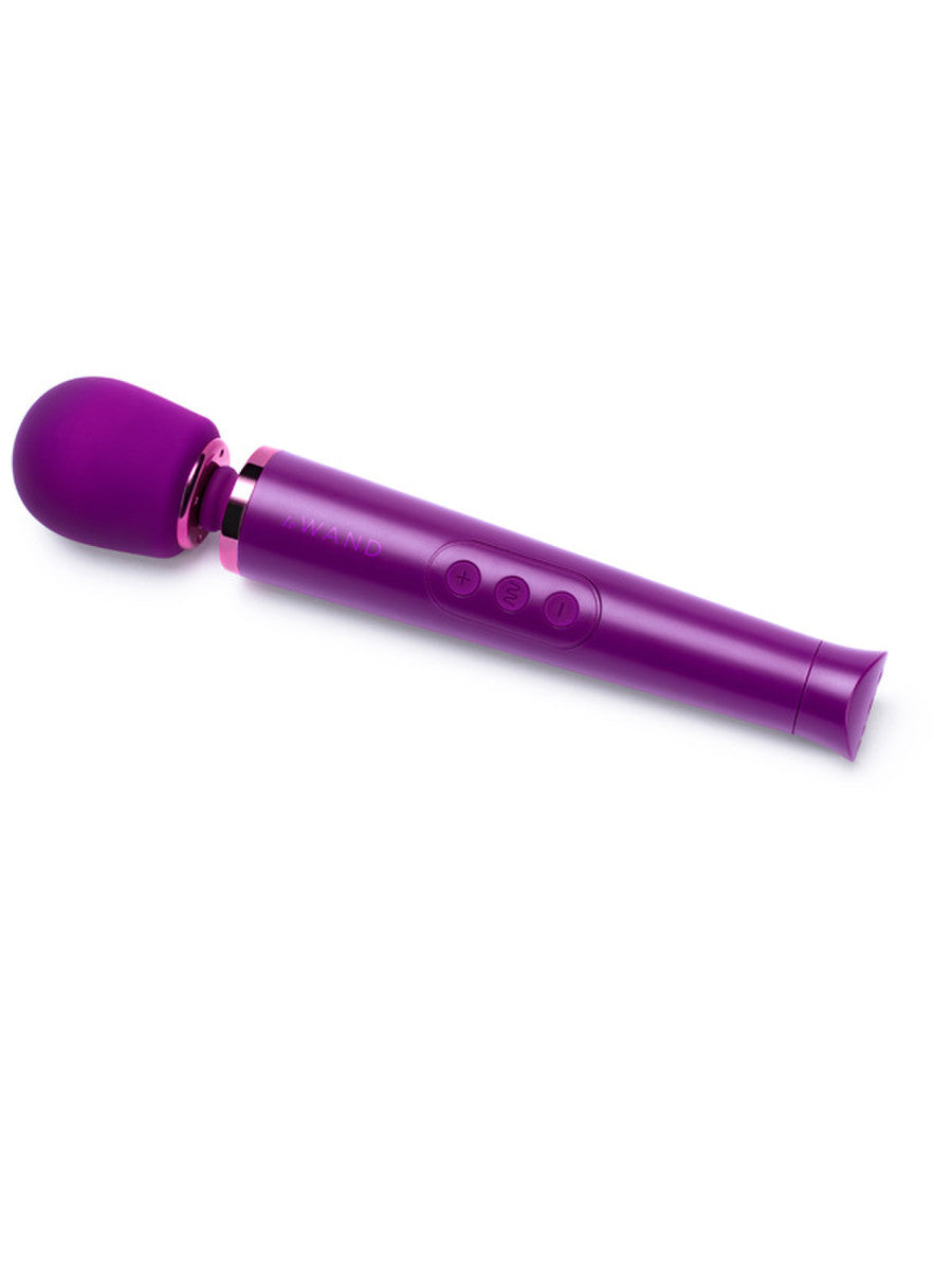 Le Wand Petite Rechargeable Massager Cherry