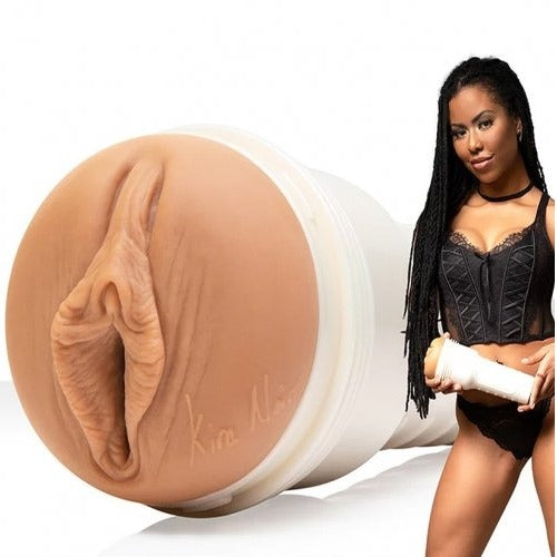 Fleshlight Girls Kira Noir Spellbound