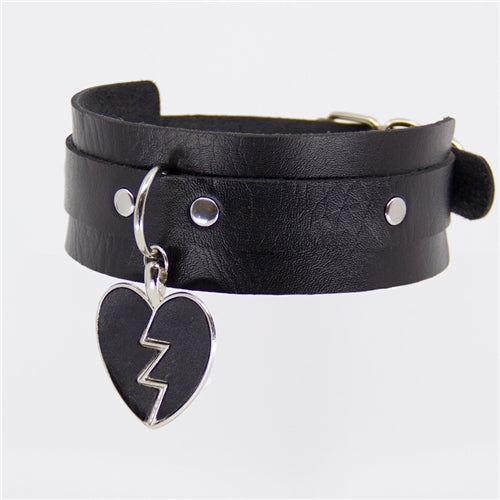 Broken Heart Pendant Collar